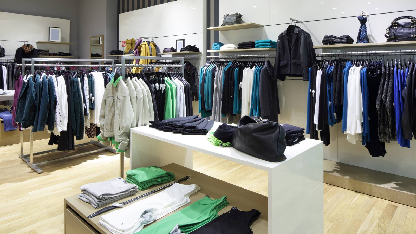 Stocchisti abbigliamento firmato